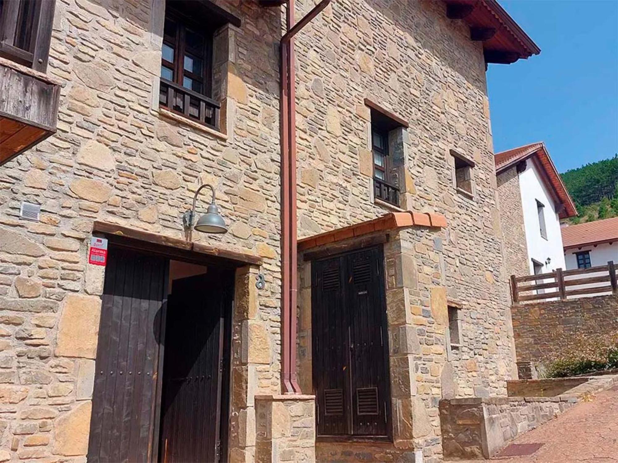 Apartamentos Jaca Badaguas 3000 المظهر الخارجي الصورة