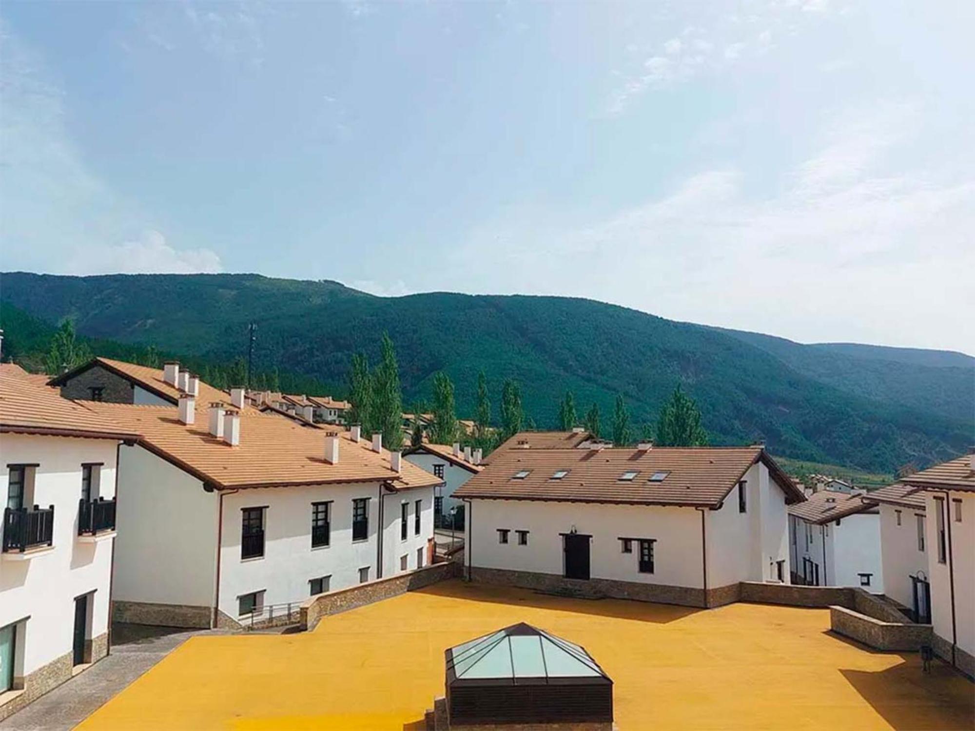 Apartamentos Jaca Badaguas 3000 المظهر الخارجي الصورة